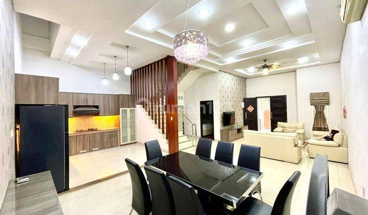 Di Jual Sewakan Villa Komplek Cemara Asri 2