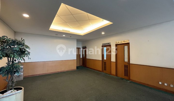 For Sale Cheap Office in Helvetia Luxury Area For Sale Cheap Office in Helvetia Luxury Area
