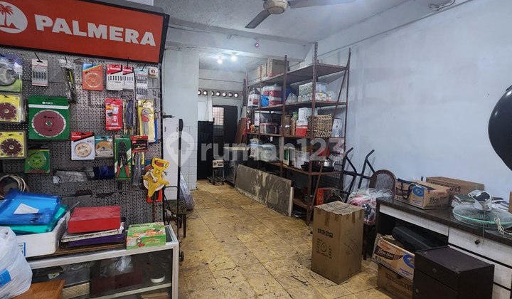 Affordable Shop House in the City Center, Pandu Street, Medan City. 1