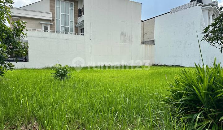 For Sale Land Hook in Riverview Polonia Complex