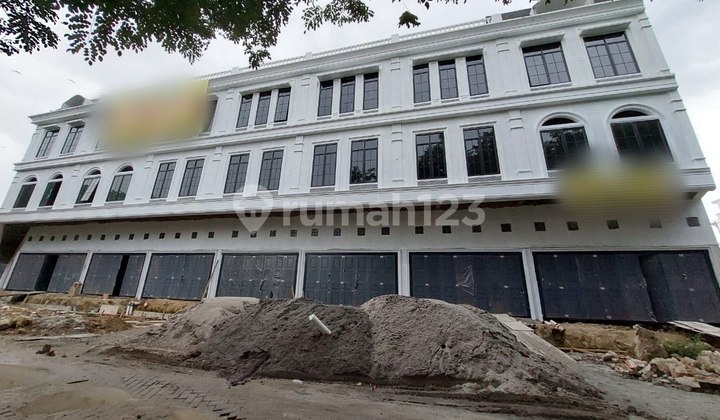 Ruko Kosong Gandeng 3,5 Lantai Southern Lake Ruko Kosong Gandeng 3,5 Lantai Southern Lake