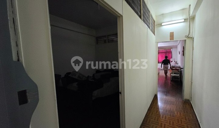 For Sale: Cheap Shophouse at Surabaya Street Culinary Center, Siantar Area 2