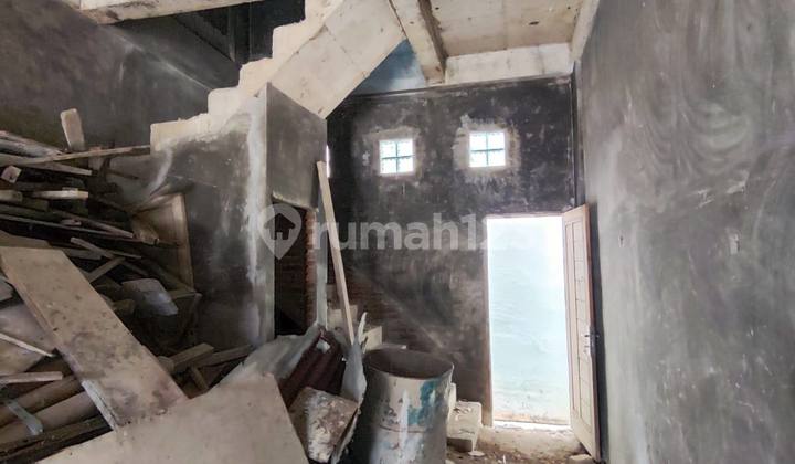 Empty Cheap Shop House, Strategic Business Location, Durung Road 2