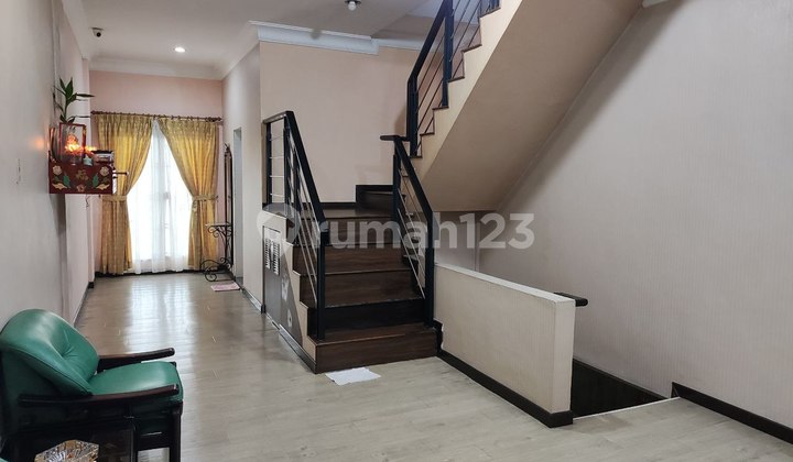 For Sale Cheap Adjacent Shophouse on Brigjend Katamso Street. 2