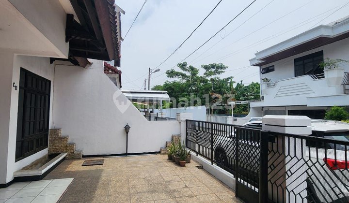 Villa Murah Jual Cepat Komplek Polonia Indah