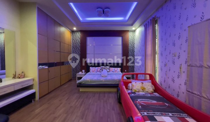 Dijual Villa Mewah Luas di Cemara Asri 2