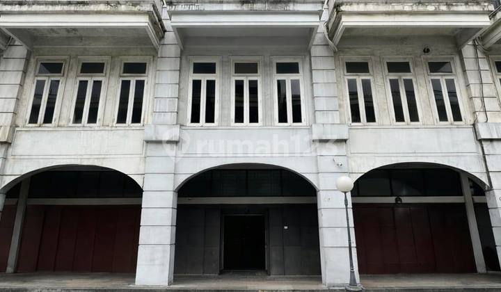 Dijual Ruko Strategis Aman Komplek Graha Niaga Jalan Putri Hijau