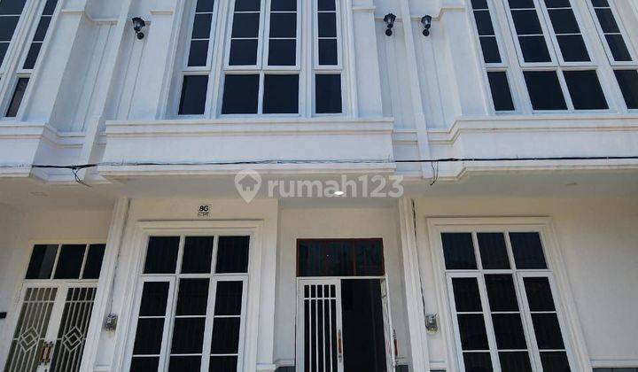 Di Jual Cepat Villa Komplek Regent Estate 1