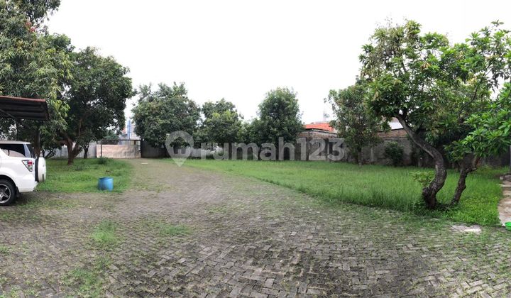 Buy Land with Free Building in a Strategic Location Batu Ceper (Behind the District Office). Contact Ingche 08777102xxxx