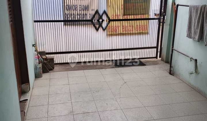 House in Kalideres 2