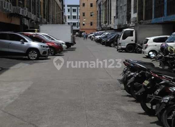 Dijual Dibawah Harga NJOP Ruko Komplek Jembatan 5 Baru Renovasi. Hubungi Ingche 0877xxxxxxxx