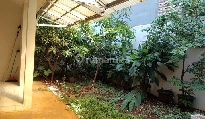 Rumah Asri Disewakan 1 Lantai Depan Mall Galaxy  11