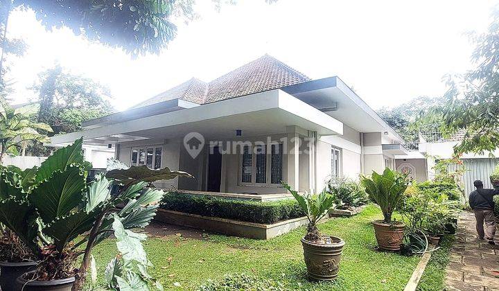 Rumah Asri Dago Gaya Belanda Di Bandung  1