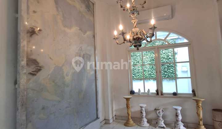 Rumah Menteng Jual Cepat Lokasi Premier Dkt Rmh Wapres Dan.mesjid Sunda Kelapa, Asri , Vintage, Aman. 2