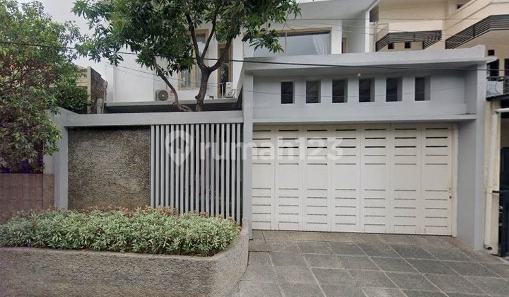 House in Gayungsari Barat, Surabaya 1