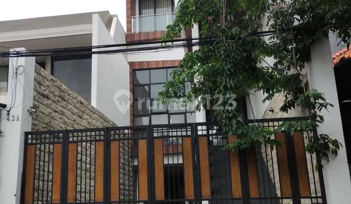 Ruko Alan Embong Cerme, Genteng