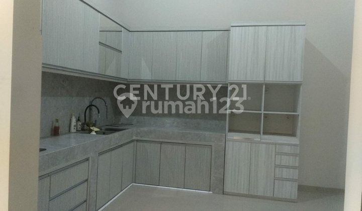 Dijual Rumah Cantik 2 Lantai di Cluster Harapan Indah Bekasi 2