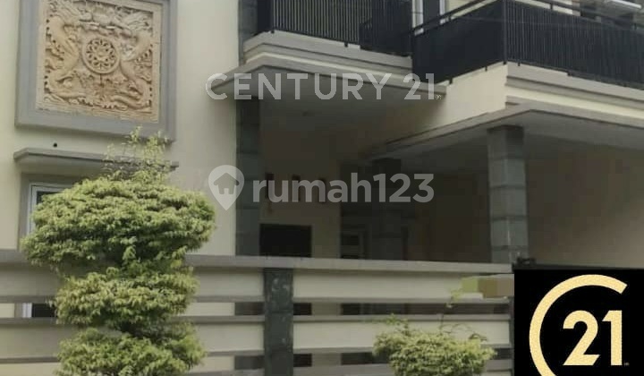 Dijual Rumah Cantik 2 Lantai di Cluster Harapan Indah Bekasi 1