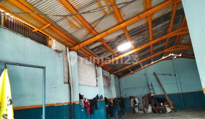Warehouse on the Side of Narogong Main Road, Bekasi - Cut Mutia Warehouse on the Side of Narogong Main Road, Bekasi - Cut Mutia