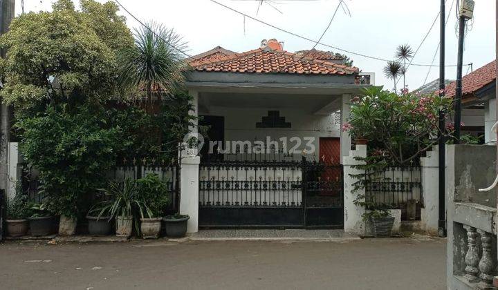 Jual Cepat Rumah 1 2 Lantai 2 di Bintara I Bekasi Barat 1