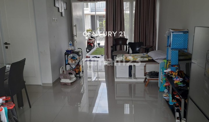 2-Story House Ready to Occupy in Metland Menteng, East Jakarta