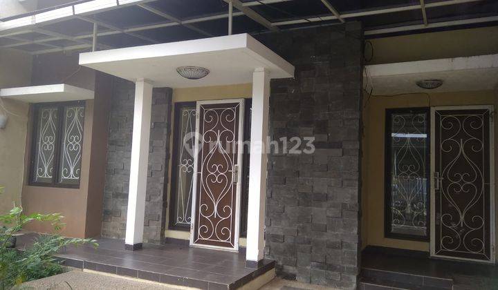 Disewakan Rumah di Cluster Ifolia Harapan Indah Bekasi 1