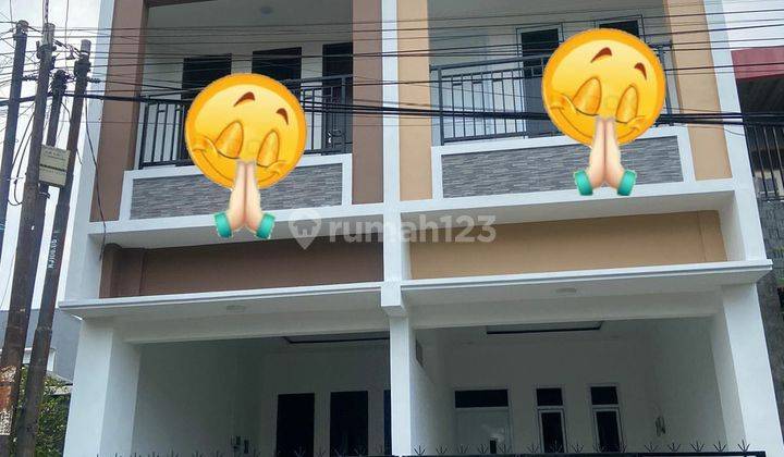 Jual Rumah Bagus 3 Lantai di Daerah Bekasi Selatan  1