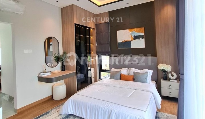 Luster Roma Modern House with Premium Facilities in Grand Kota Bintang 2