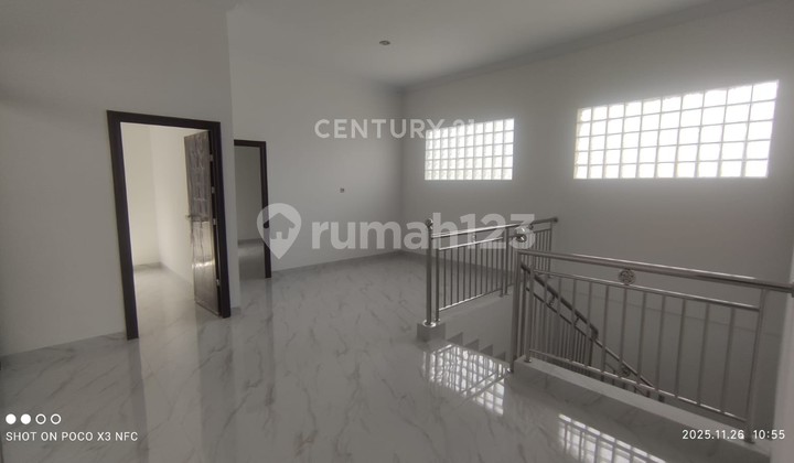 Rumah Mewah Harapan Indah Bekasi Desain Modern Lingkungan Asri 2