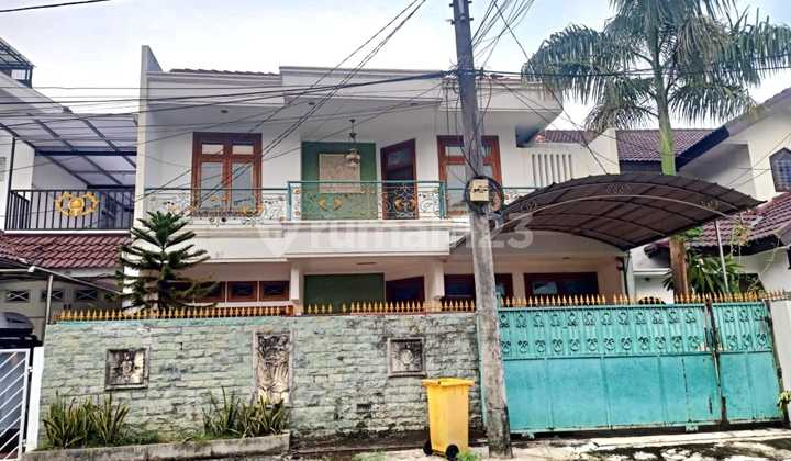 Rumah Bagus 3 Lantai di Cipinang Indah - Jakarta Timub