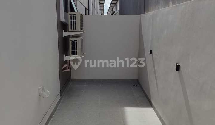 Rumah Tinggal Cantik dan Siap Huni di Aysa Cluster Maninjau Jakarta Garden City Cakung Jakarta Timur 2