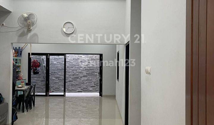 Dijual Rumah Minimalis Lokasi di Cluster Aralia Harapan Indah 2