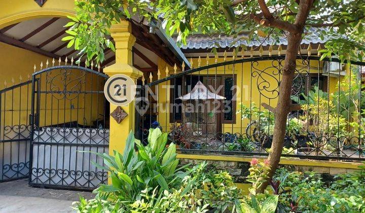 Rumah Hunian Asri Di Komplek Dukuh Zamrud, Mustika Jaya, Bekasi
 1