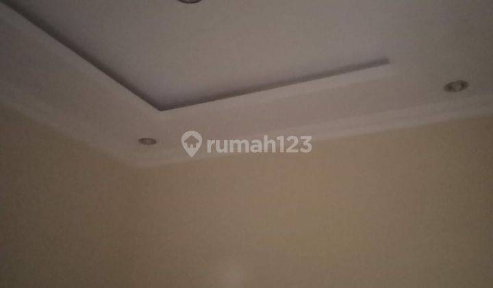 Di Sewakan  Rumah Tempat Tinggal 2 Lantai  Di Perumahan Prima Harapan Regency 2