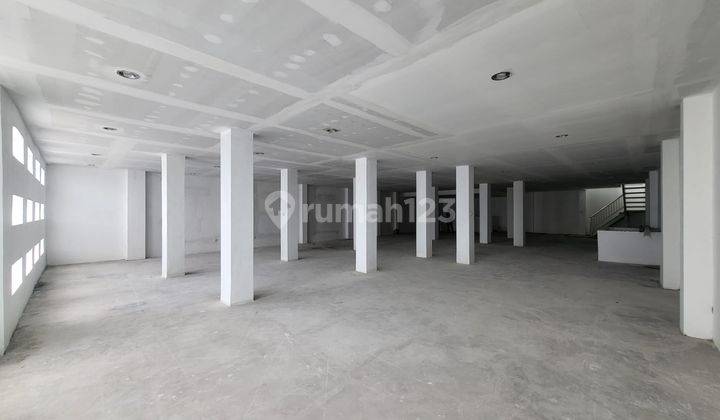 Dijual Gedung Untuk Kantor, Tempat Kost Atau Home Industry di Jl Baladewa, Bandung 1