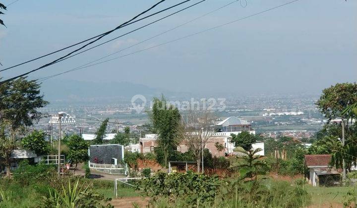 Dijual Tanah Kavling Luas 6.000 m² di Cibiru 2