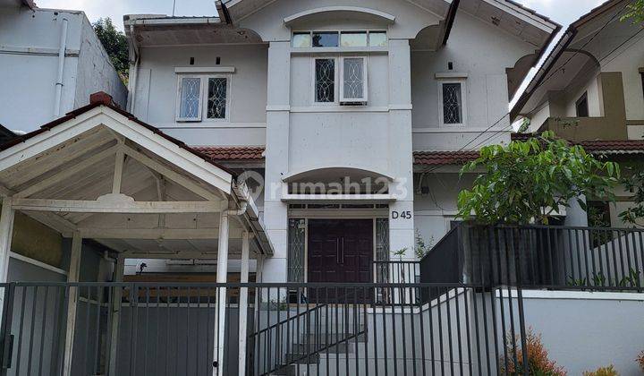 Rumah  Nyaman Dan Sejuk Di Setiabudhi Bandung Utara Komplek Setiabudi Regency 2 Lantai Shm 1