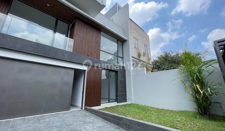 For Sale Rumah Baru Modern Minimalis Di Komplek Elite Setraduta Bandung SHM - Sertifikat Hak Milik 2