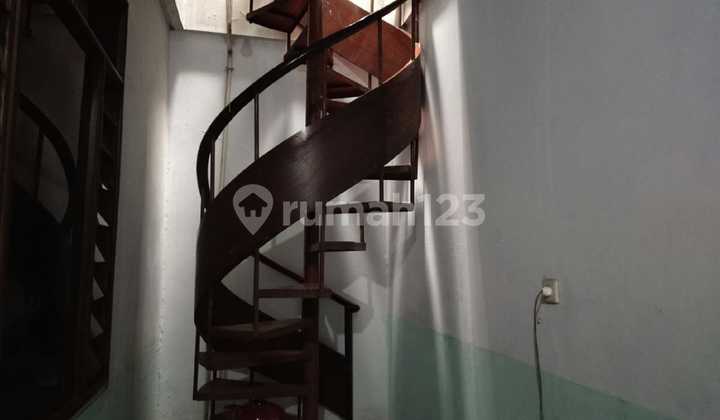 DIJUAL RUMAH PINGGIR JALAN RAYA KOTA TEGAL 2