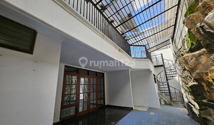 DIJUAL RUMAH DEKAT TUGU MUDA SEMARANG 1