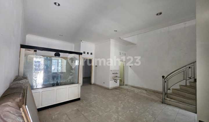 DISEWAKAN RUMAH 2 LANTAI TENGAH KOTA SEMARANG COCOK UNTUK HUNIAN ATAU OFFICE 2