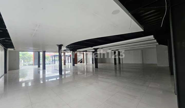 Disewakan Raung Usaha Parkir Luas Tengah Kota Semarang 2 Lantai 2