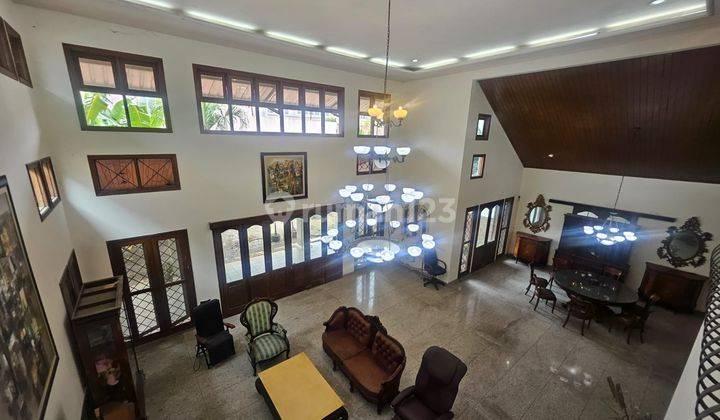 DISEWAKAN RUMAH 2 LANTAI MEWAH DI GAJAH MUNGKUR SEMARANG 1