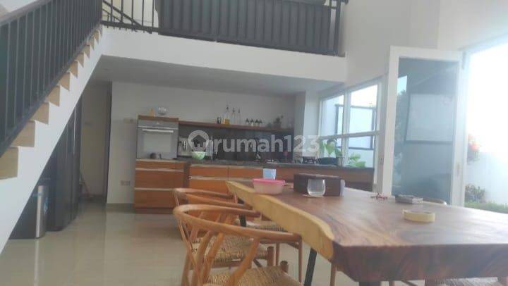 Rumah 3 Lantai di Tembalang Semarang Bonus Kitchen Set 2