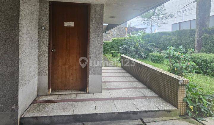 RUMAH LAMA DEKAT UNIVERSITAS KRISTEN SATYA WACANA SALATIGA 2