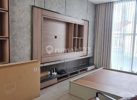 ruang keluarga rumah baru gress plus furnished