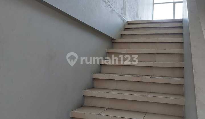 Ruko 2 Lantai Semarang Atas Lokasi Bebas Banjir 2