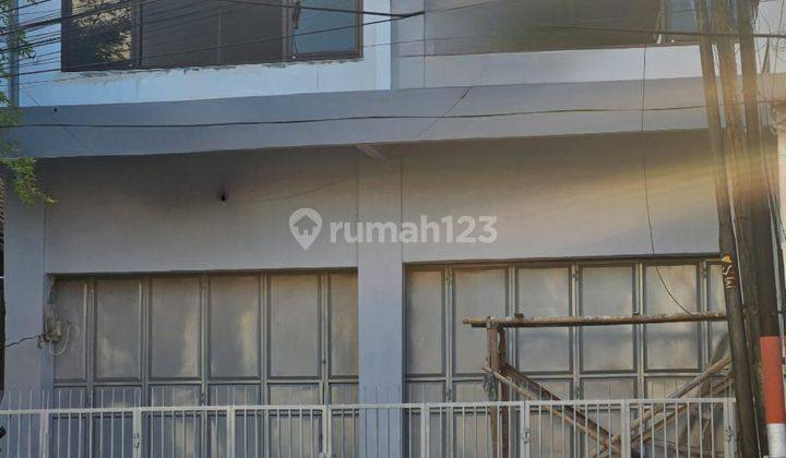 Ruko Tengah Kota Semarang Parkir Luas Bisa 6 Mobil 2