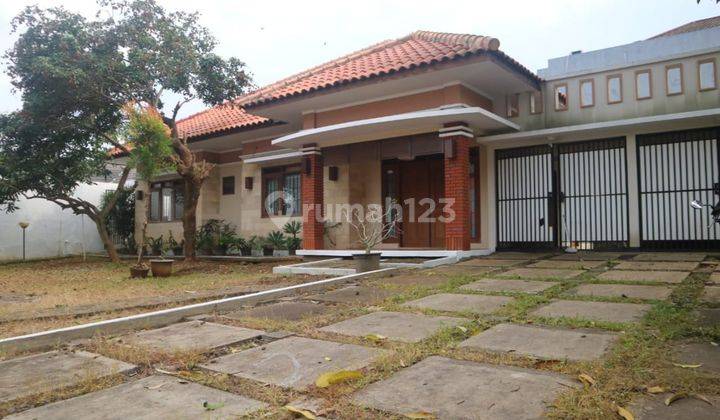 RUMAH DENGAN LAHAN BESAR DI GAJAHMUNGKUR SEMARANG 1