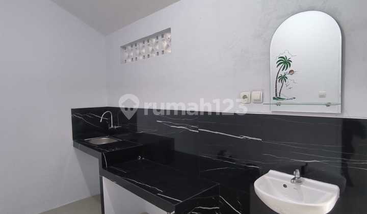 RUMAH COCOK UNTUK KANTOR DI PEDURUNGAN SEMARANG 2